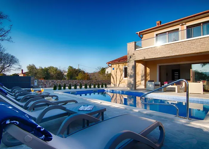 Tatil Evi Laura Mit Blick Auf Wasser By Interhome
