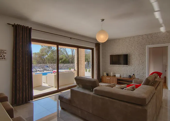 Tatil Evi Laura Mit Blick Auf Wasser By Interhome Pinezići