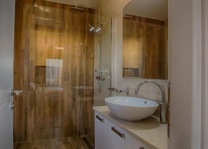 Tatil Evi Laura Mit Blick Auf Wasser By Interhome Pinezići