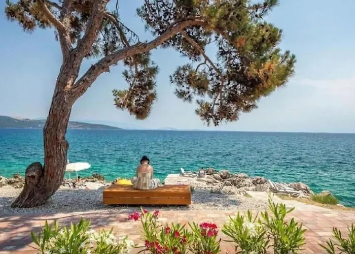 Holiday home Laura Mit Blick Auf Wasser By Interhome *